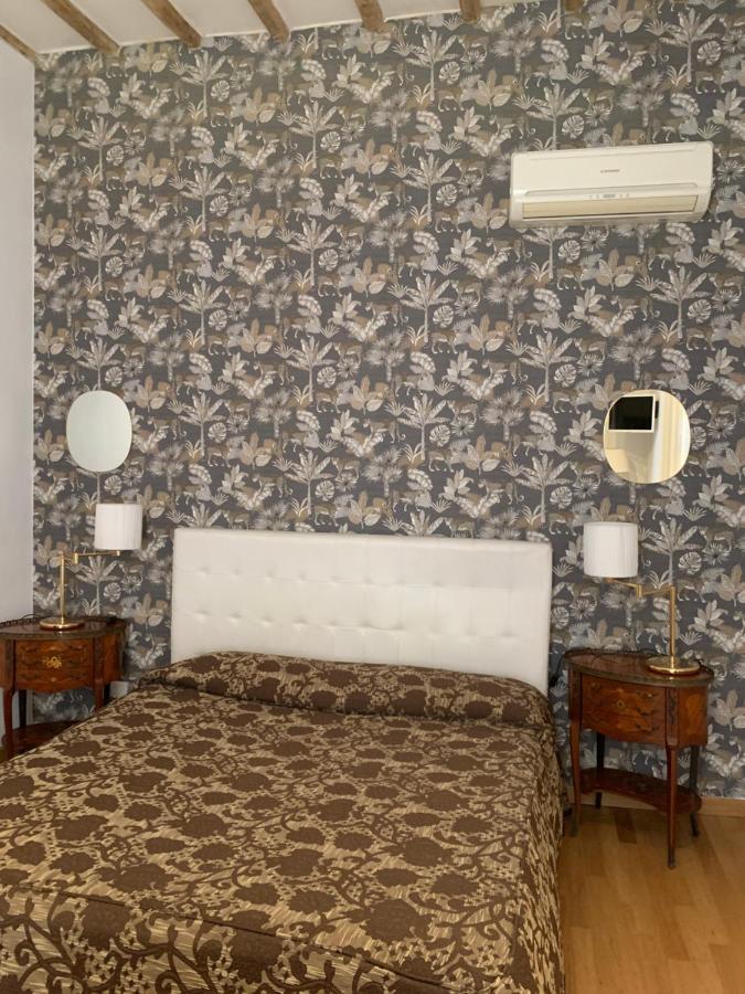 Urbana 33 Hotel Рим Екстериор снимка