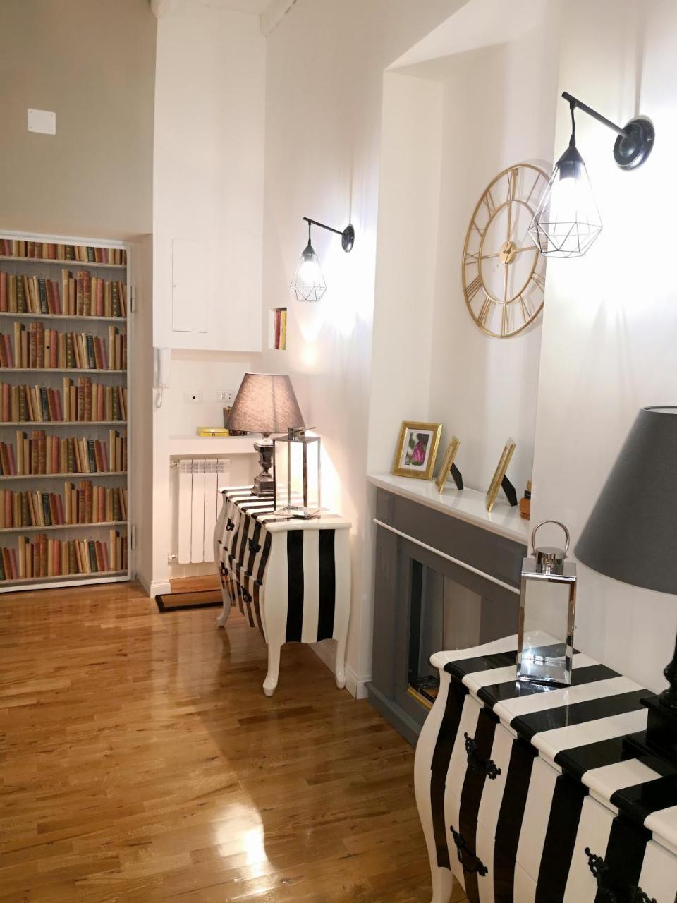 Urbana 33 Hotel Рим Екстериор снимка
